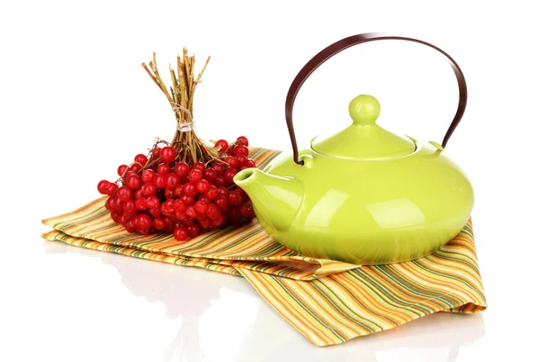 茶与孤立白底红色琼花 — 图库照片
