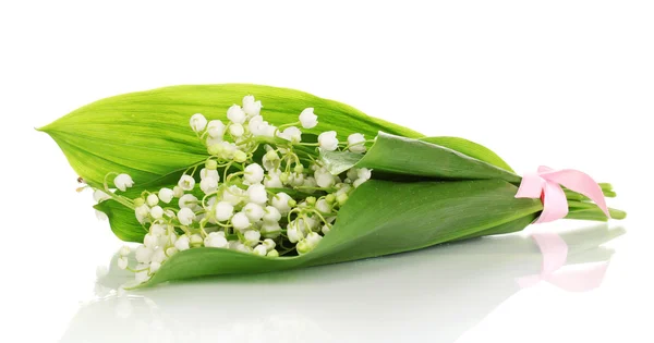 Boeket van mei-lelies geïsoleerd op wit — Stockfoto