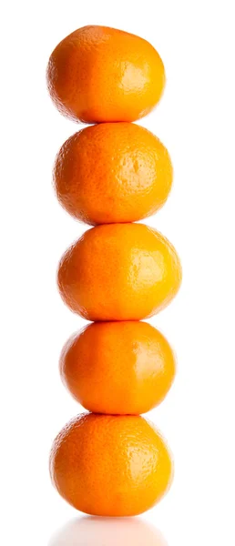 Mandarines mûres isolées sur blanc — Photo