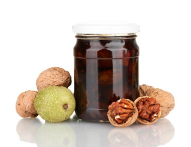 banka beyaz zemin üzerine izole reçel ceviz