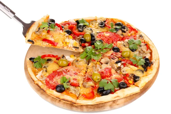 Tasty pizza with vegetables, chicken and olives isolated on white — Stock Photo, Image