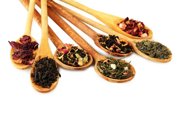 Auswahl an trockenem Tee in Löffeln, isoliert auf weißem — Stockfoto
