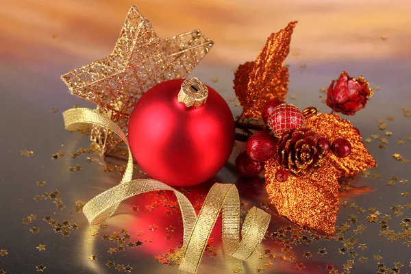 Karácsonyi dekoráció a világos háttér — Stock Fotó