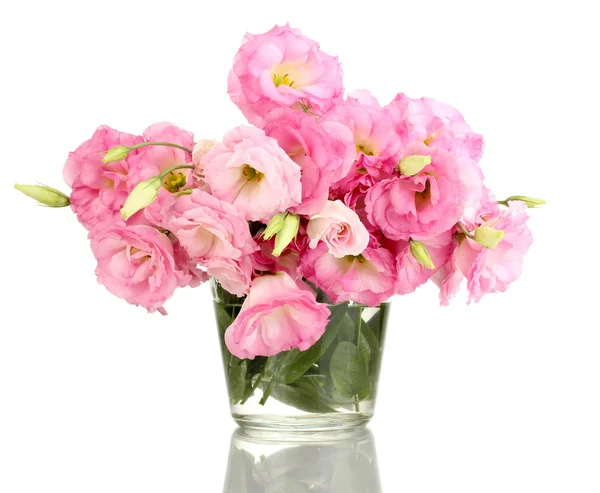 Eustoma virágok vázában, elszigetelt fehér csokor — Stock Fotó