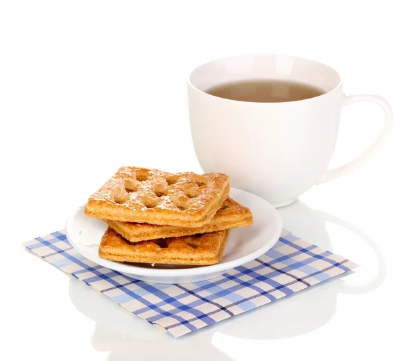 Taza de té y galletas aisladas en blanco — Foto de Stock