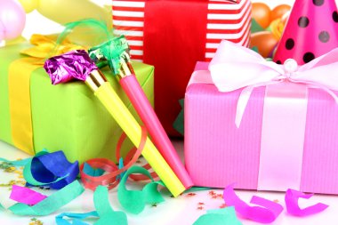 Parti Dekorasyonu Kapat