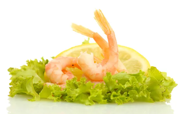 Boiled shrimps, lettuce leaf and lemon, isolated on white — Stock Photo, Image