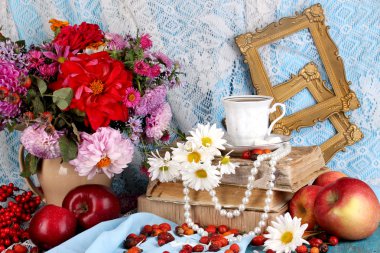 Antik sonbahar natürmort