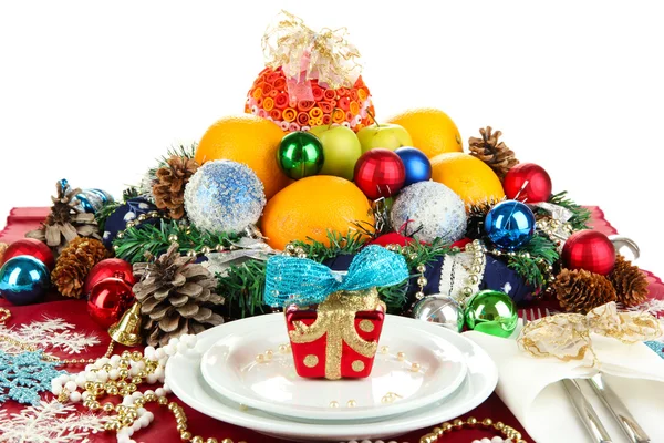 Slouží vánoční stůl na bílém pozadí — Stock fotografie