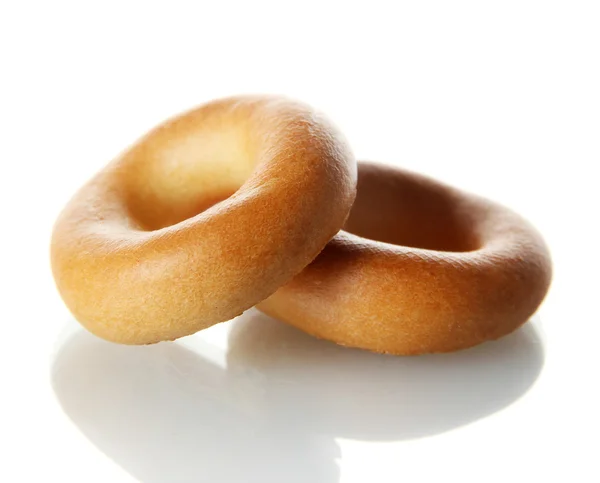 Leckere Bagels, isoliert auf weiß — Stockfoto