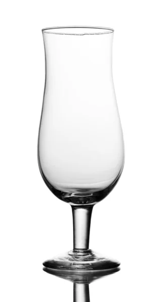 Leeres Glas isoliert auf weiß — Stockfoto
