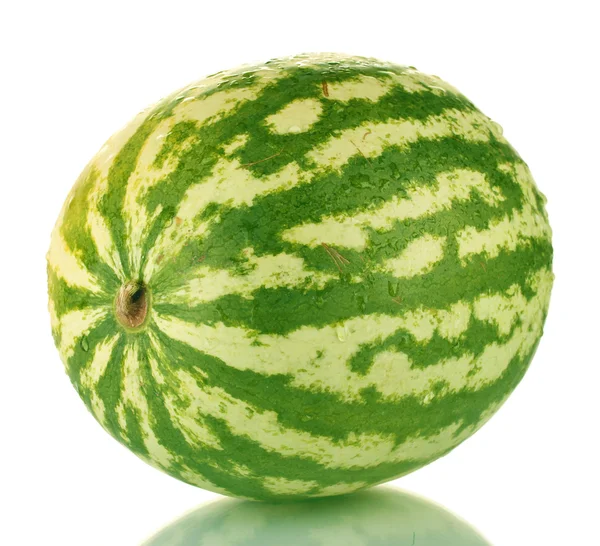 Reife Wassermelone isoliert auf weiß — Stockfoto