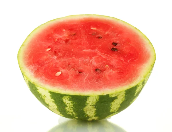 Połowa soczysty arbuz na białym tlesłodki melon na zielone tło zbliżenie — Zdjęcie stockowe