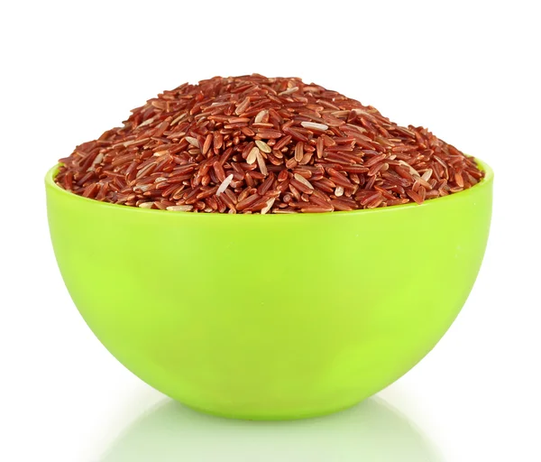 Czerwony ryż w zielony talerz, na białym tle — Zdjęcie stockowe