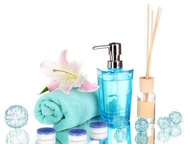 yansıması ile beyaz izole güzel spa ayarı