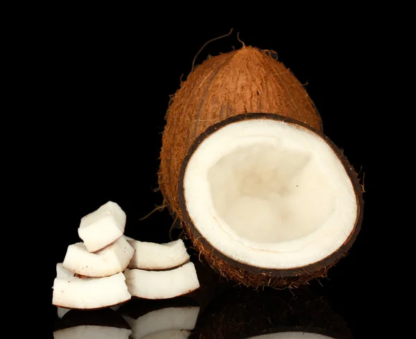 Cocos isolados em preto — Fotografia de Stock
