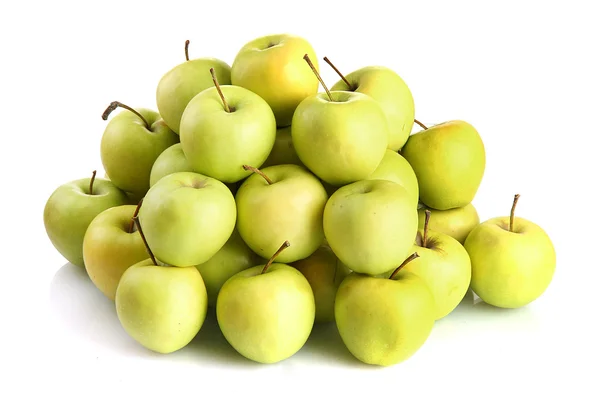 Sappige appels, geïsoleerd op wit — Stockfoto