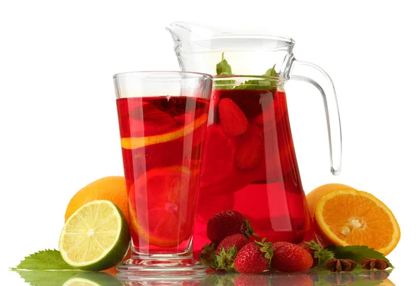 Sangria in jar and glass with fruits, isolated on white — Stock Photo, Image