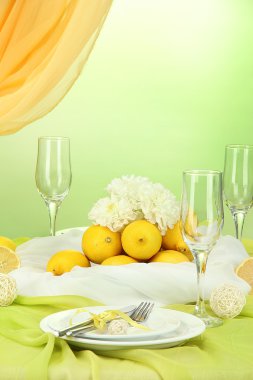 güzel tatil Tablo ayarı ile limon, yakın çekim