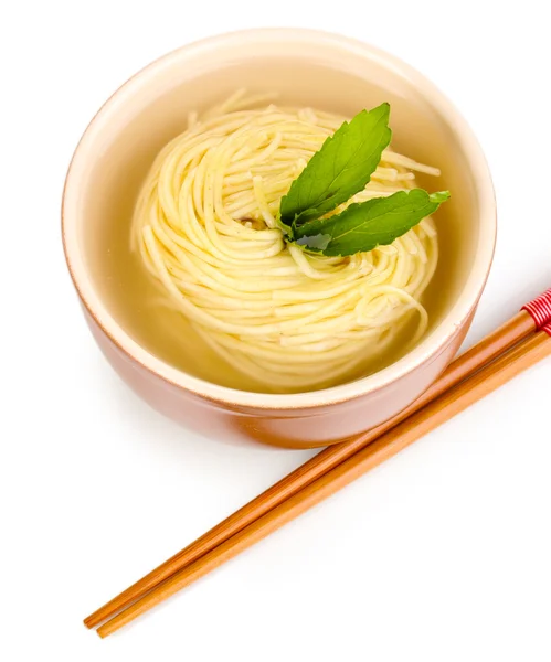 Asian noodles in bowl isolated on white — Stock Photo, Image