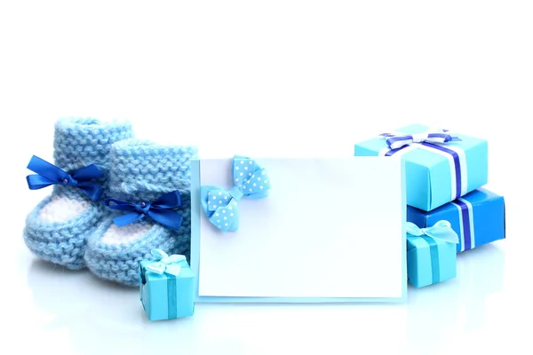 Красиві подарунки, дитячі приманки та чиста листівка, ізольовані на білому — стокове фото