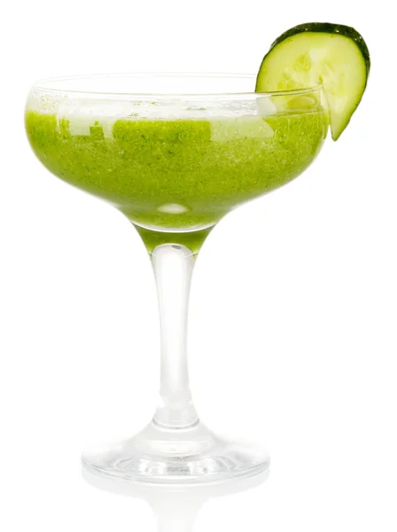 Green vegetable juice in coctail glass isolated on white — Stock Photo, Image