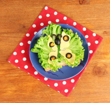 Gıda ahşap zemin üzerinde çocuklar için eğlenceli