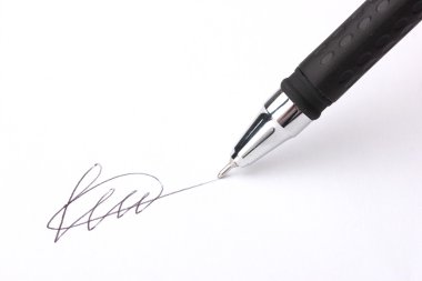 imza (sahte, gerçek olmayan) ve kalem, closeup üzerinde beyaz izole