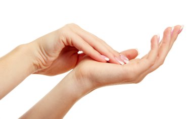 güzel kadın el ile üzerine beyaz izole manikür, Fransız