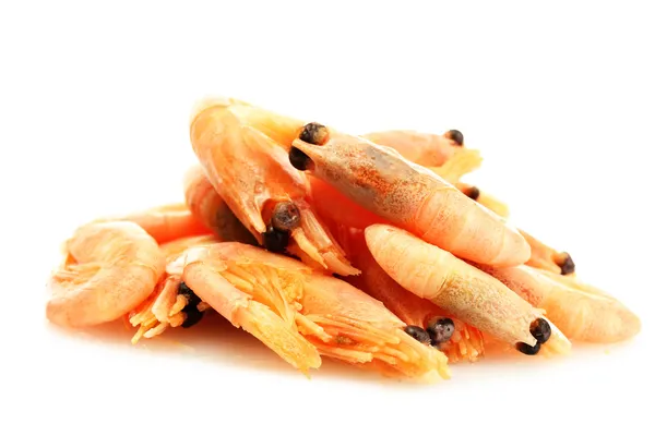 Vařené krevety izolovaných na bílém — Stock fotografie