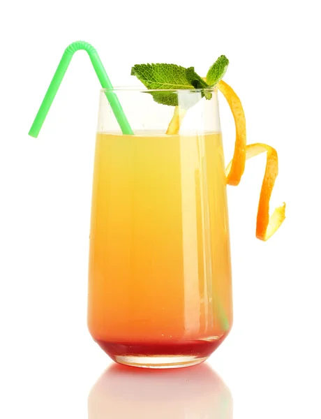 Multicolor cocktail op wit wordt geïsoleerd glas — Stockfoto