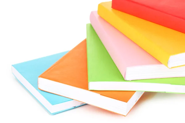 Stapel multicolor boeken geïsoleerd op wit — Stockfoto