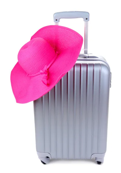 白で隔離の女性の帽子とシルバーのスーツケース — ストック写真