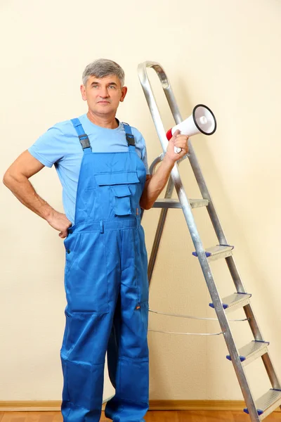 Construction superintendent directs repair — Stock Photo, Image