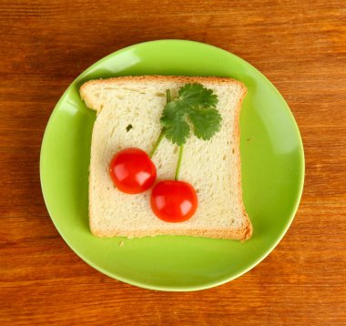 Gıda ahşap zemin üzerinde çocuklar için eğlenceli