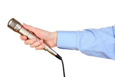 Erkek el ile üzerine beyaz izole mikrofon