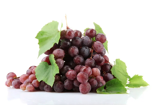 Uvas dulces maduras aisladas en blanco — Foto de Stock