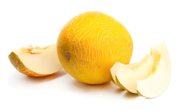 Meloni dolci maturi, isolati su bianco — Foto Stock