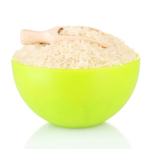 흰색 절연 나무 국자를 가진 노란 접시에 쌀 — 스톡 사진