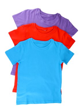 Mavi t-shirt üzerinde beyaz izole