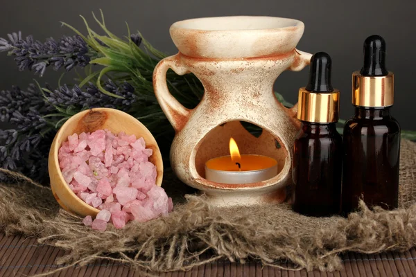 Aromatherapie lamp op grijze achtergrond — Stockfoto