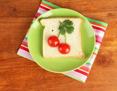 Gıda ahşap zemin üzerinde çocuklar için eğlenceli