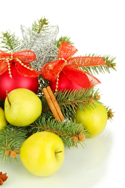 Hermosa composición de Navidad, aislado en blanco — Foto de Stock