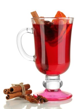 cam üzerine beyaz izole kokulu mulled şarap