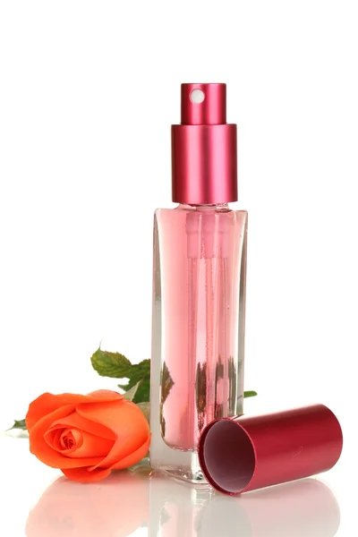 Damenparfüm in schöner Flasche mit Rose isoliert auf Weiß — Stockfoto