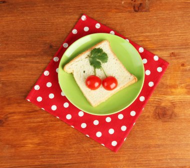 Gıda ahşap zemin üzerinde çocuklar için eğlenceli