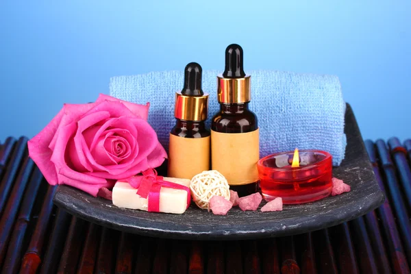 Spa ayar mavi zemin üzerine