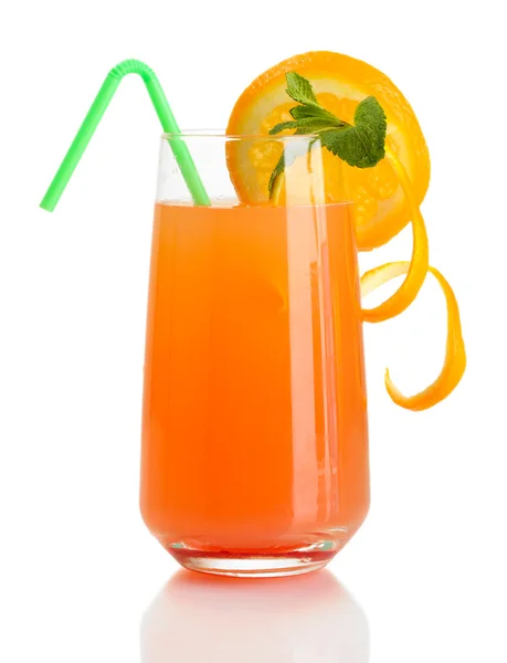 Glas van Oranje cocktail geïsoleerd op wit — Stockfoto