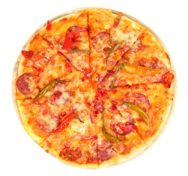 ahşap tahta üzerinde beyaz izole lezzetli Sucuklu pizza