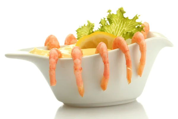 Boiled shrimp with sauce, lettuce leaf and lemon, isolated on white — Stock Photo, Image